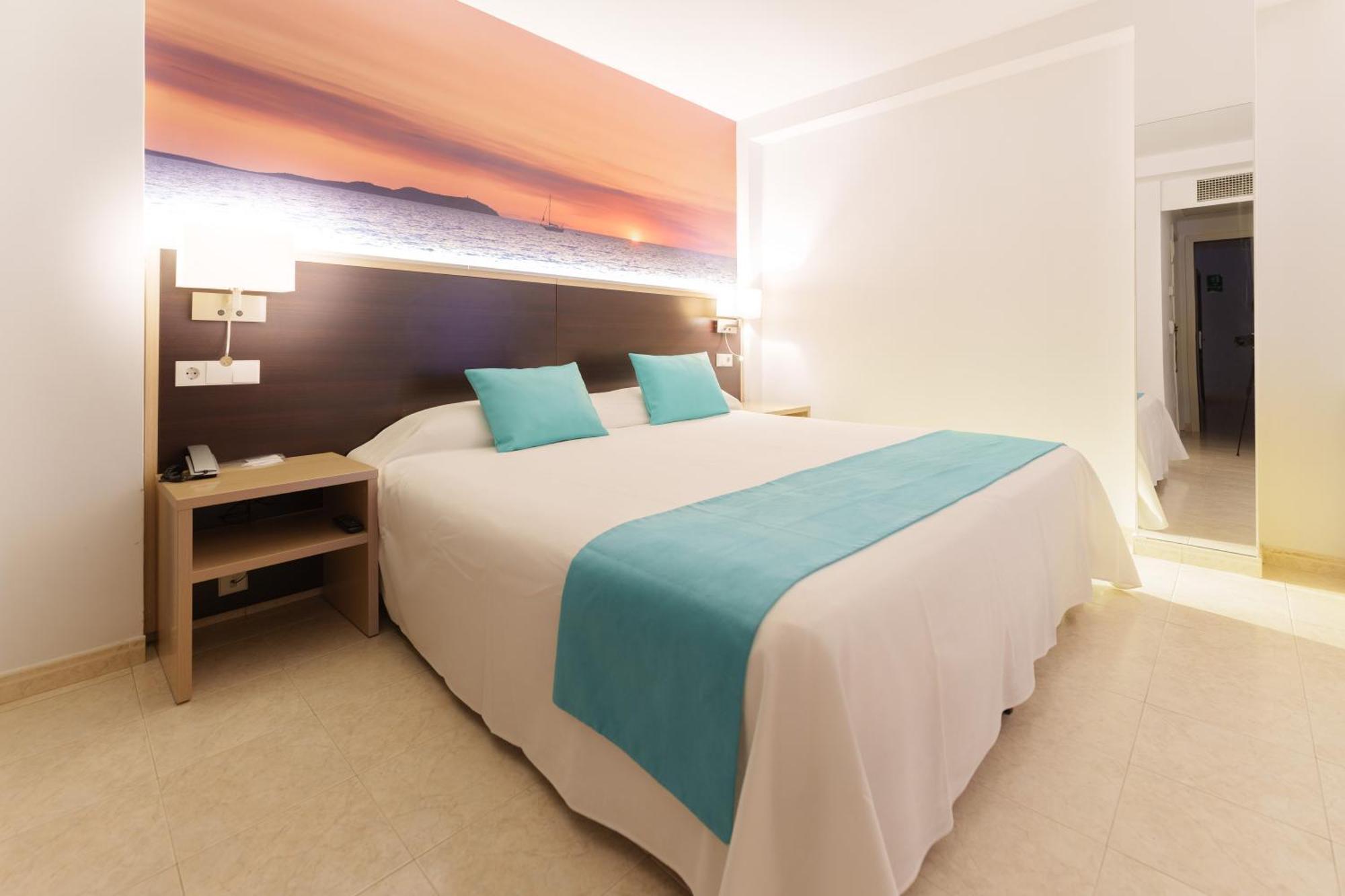 Hotel Orosol By Typic Hotels Sant Antoni de Portmany Extérieur photo