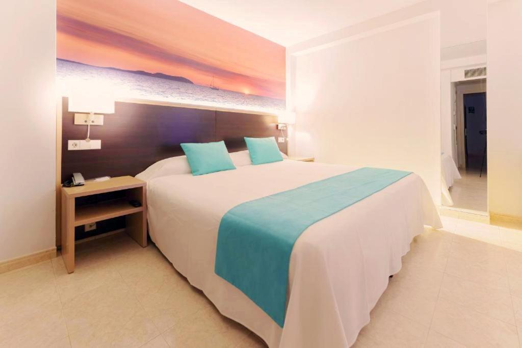 Hotel Orosol By Typic Hotels Sant Antoni de Portmany Extérieur photo