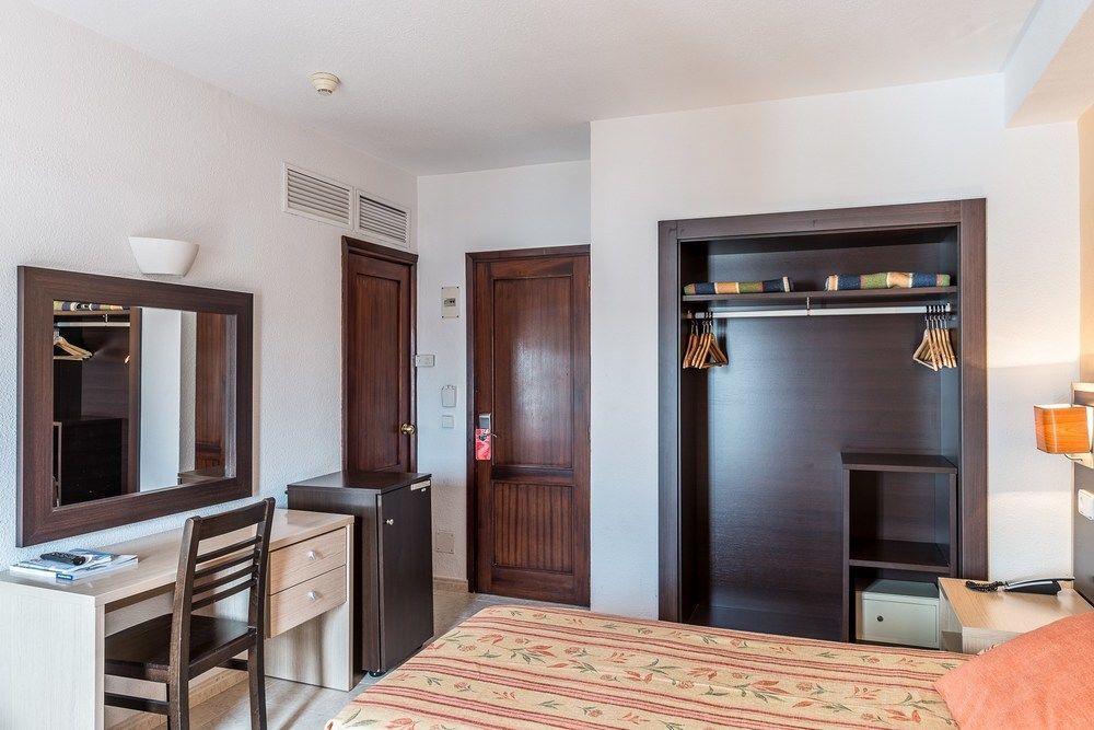 Hotel Orosol By Typic Hotels Sant Antoni de Portmany Extérieur photo